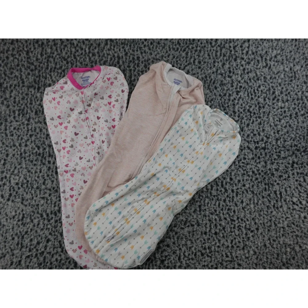 SwaddleMe Zipper Swaddle Pods 3‎ Pack Newborn SM/MED Pink Hearts Arrows Peach
